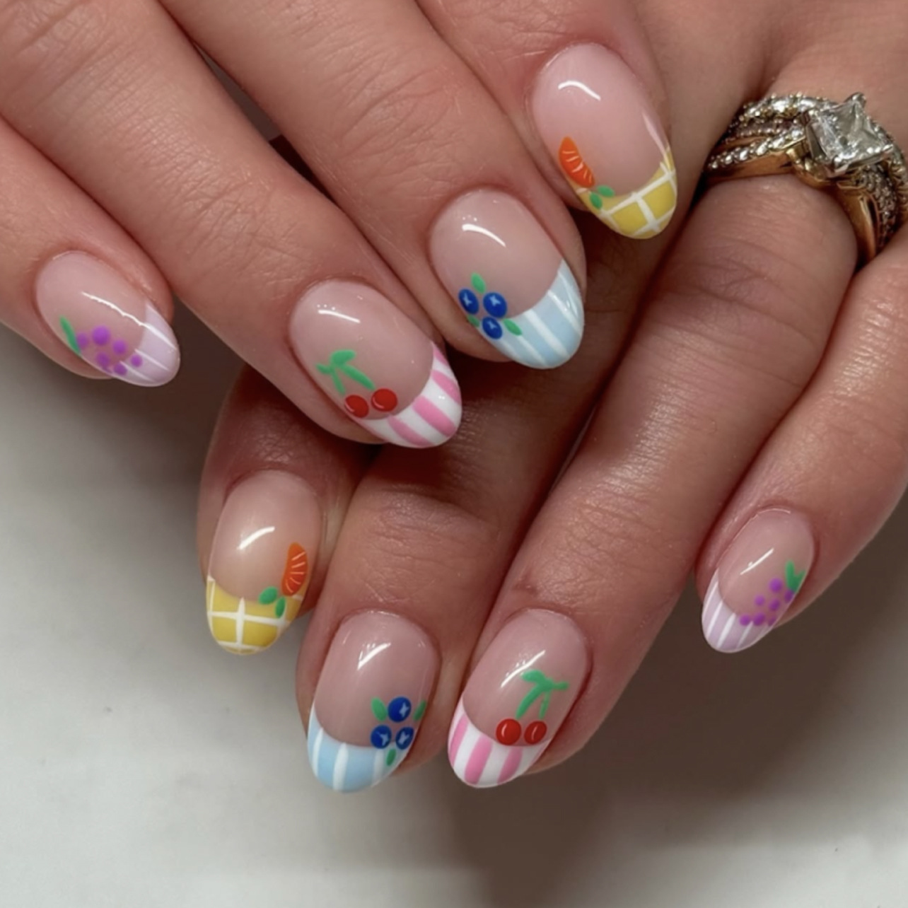 24 ชิ้น Simple อัลมอนด์เล็บเคล - Nail Art Oval บทวิจารณ์และราคา