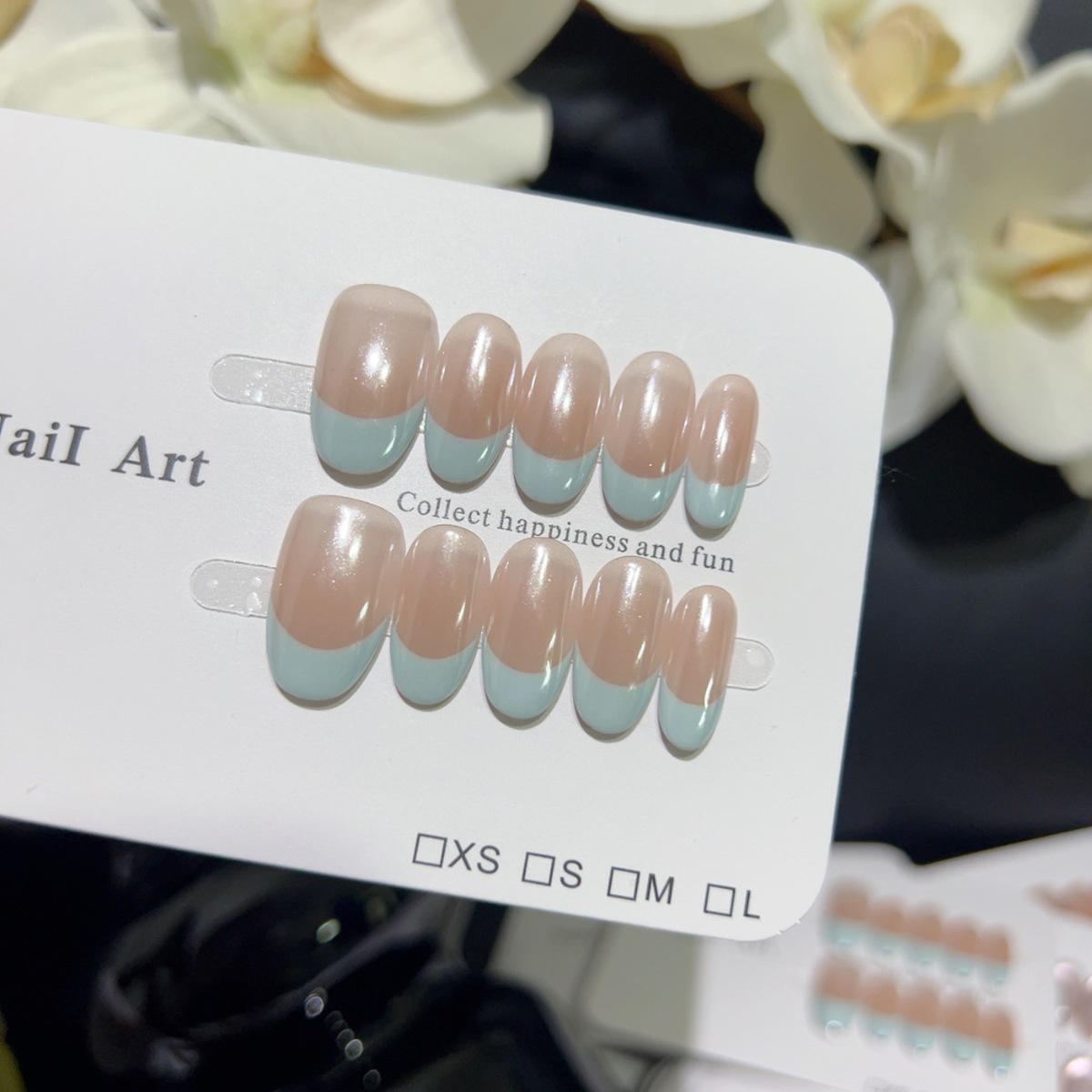 ชุดเล็บปลอมทรงอัลมอนด์ฝรั่งเศส - Nail Art Oval บทวิจารณ์และราคา