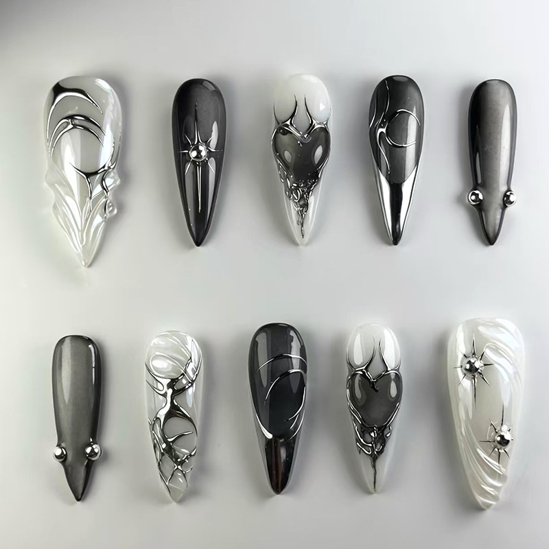 ชุดเล็บปลอมสีเขียวแบบฝรั่งเศส  - Nail Art Oval บทวิจารณ์และราคา