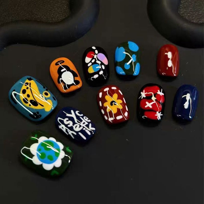 10 ชิ้น เล็บปลอมลายการ์ตูนดีไซ - Nail Art Oval บทวิจารณ์และราคา